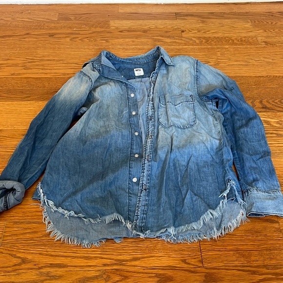 NSF Women’s Blue Button Down Size P - Picture 1 of 3